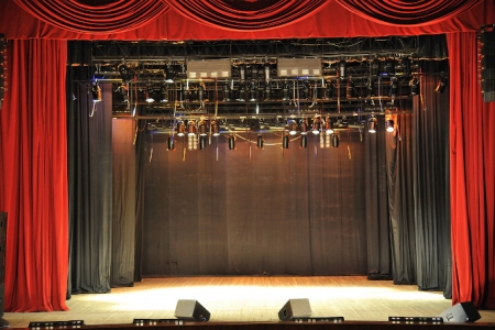 Боковые части сцены