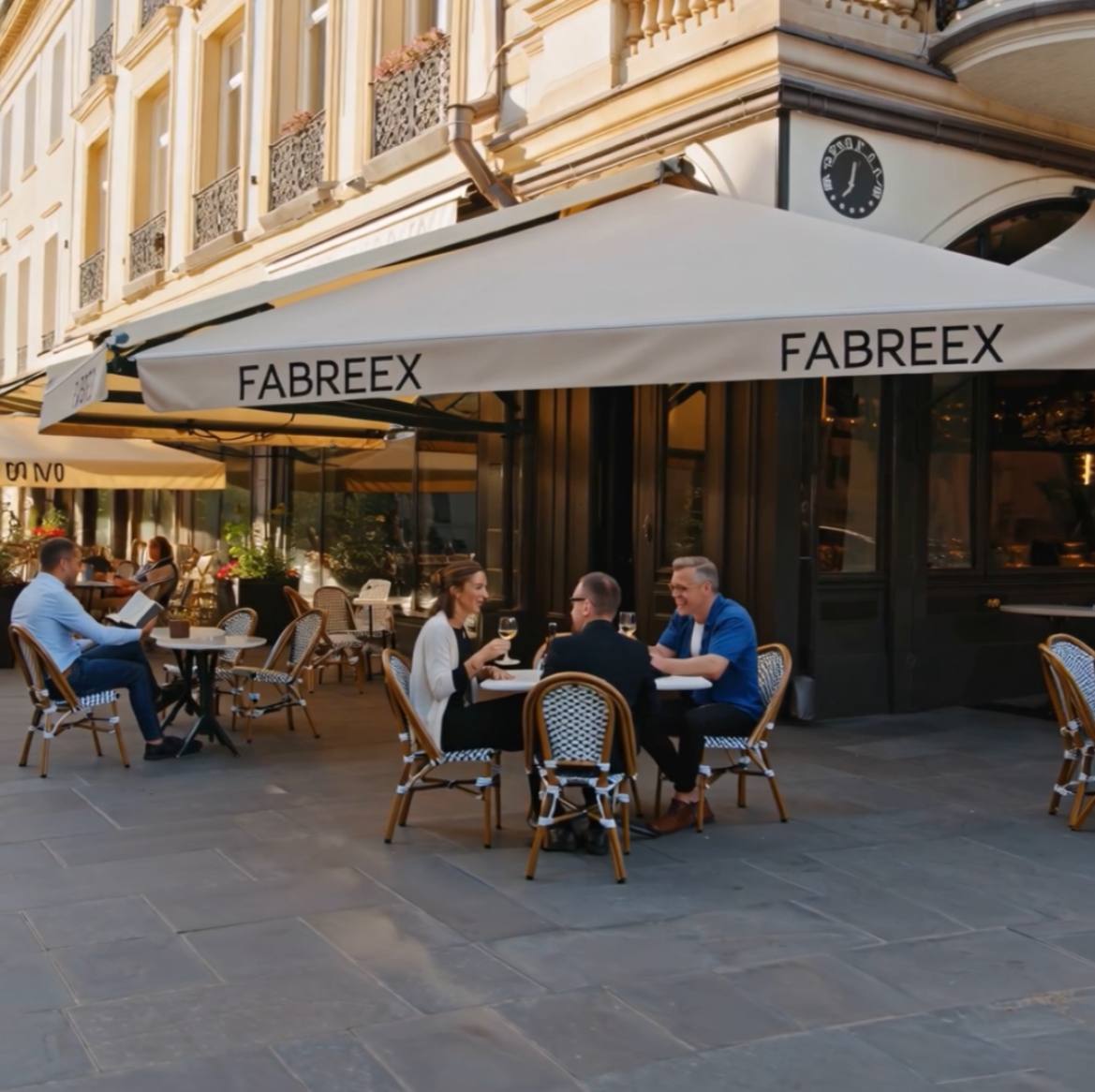 Скоро сезон летних веранд - пора обновлять антураж!