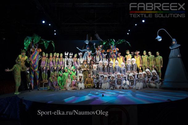 Спортивные сценические костюмы из ткани компании FABREEX
